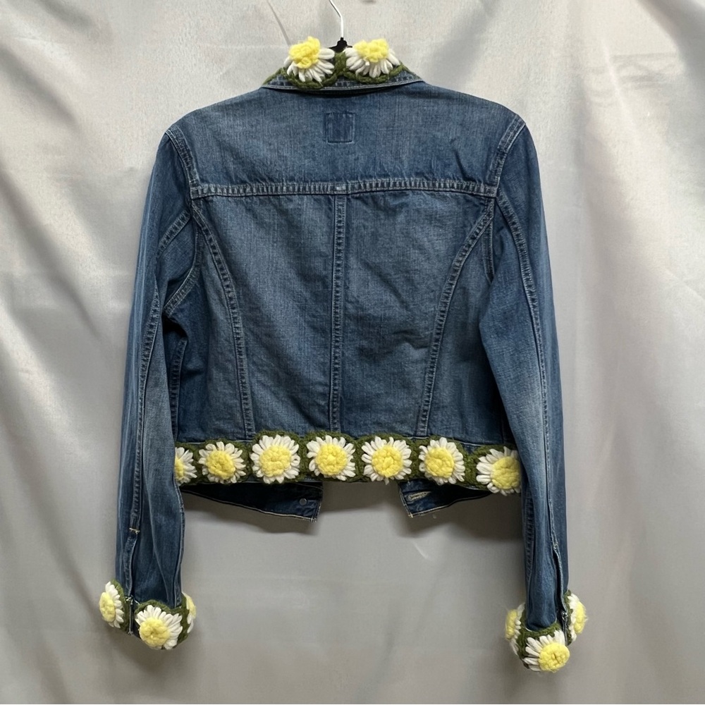 Levi's Upcycled Womens Jean Jacket 3D Handmade Crochet Daisy Granny Square Large - Picture 2 of 7